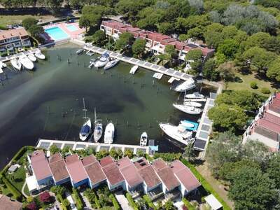 Haus mit Garten kaufen in 33050 Aprilia Marittima (Bild 4)