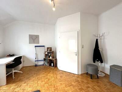 Altbauwohnung mit Balkon kaufen in 8010 Graz (Bild 5)