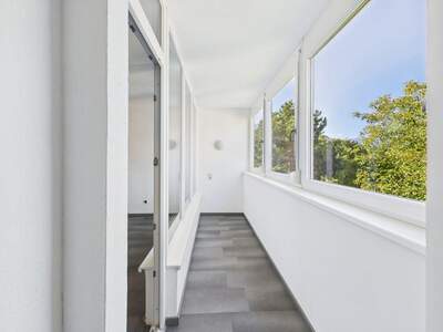 Wohnung mit Balkon kaufen in 6060 Hall (Bild 1)