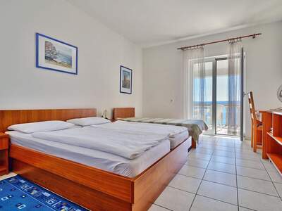 Gewerbeobjekt kaufen in 23242 Posedarje (Bild 2)