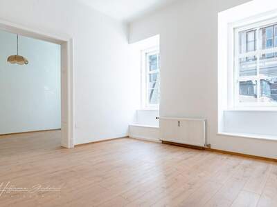 Altbauwohnung mieten in 8010 Graz (Bild 1)