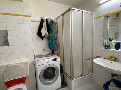 Wohnung mit Balkon kaufen in 1060 Wien (Bild 2)