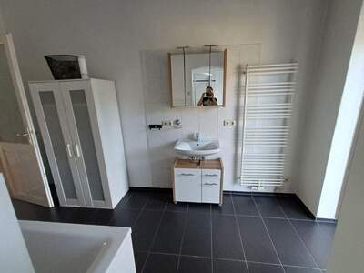 Altbauwohnung mit Balkon kaufen in 8010 Graz (Bild 4)