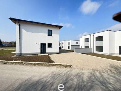 Haus mit Garten kaufen in 4662 Laakirchen (Bild 3)