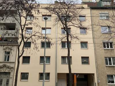 Altbauwohnung kaufen in 1210 Wien