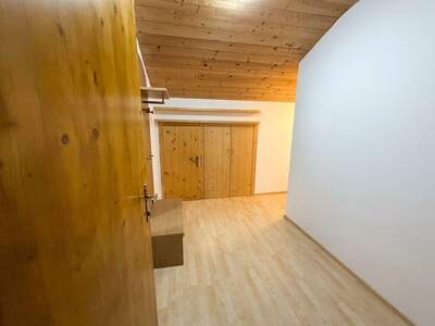 Altbauwohnung mit Balkon kaufen in 6094 Axams (Bild 4)