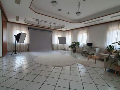 Gewerbeobjekt mieten in 4910 Ried (Bild 1)