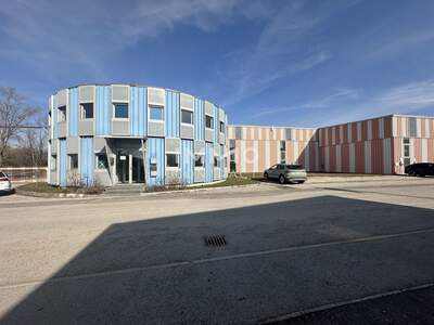 Halle / Lager / Produktion mieten in 2011 Sierndorf