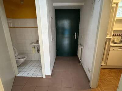 Altbauwohnung mit Balkon mieten in 8010 Graz (Bild 4)