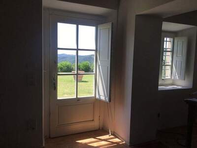 Haus mit Garten kaufen in 95015 Carmignano (Bild 2)