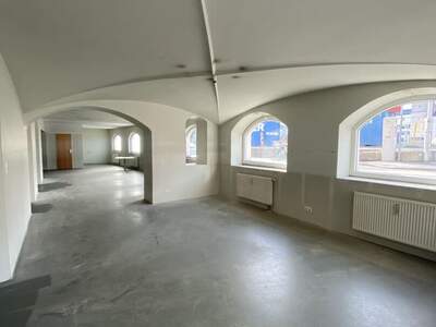 Gewerbeobjekt kaufen in 6130 Schwaz (Bild 1)