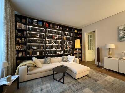 Altbauwohnung mit Balkon kaufen in 1090 Wien (Bild 1)