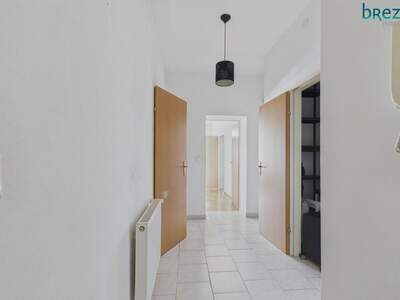 Altbauwohnung kaufen in 1210 Wien (Bild 2)