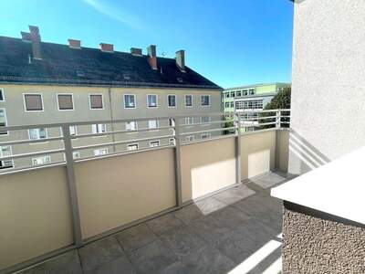 Wohnung mit Balkon kaufen in 8010 Graz (Bild 2)