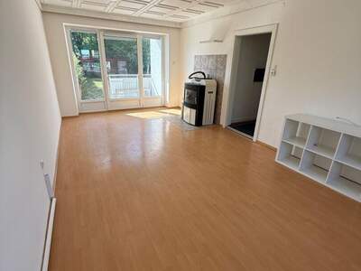 Altbauwohnung mit Balkon kaufen in 8132 Pernegg (Bild 3)