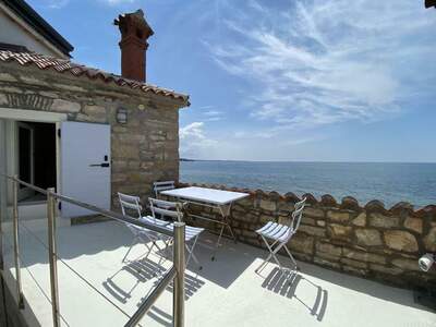 Haus kaufen in 52466 Novigrad (Bild 1)