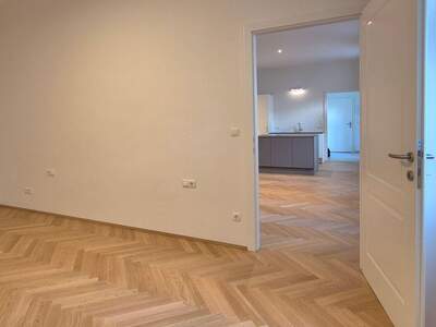 Altbauwohnung kaufen in 1020 Wien (Bild 2)