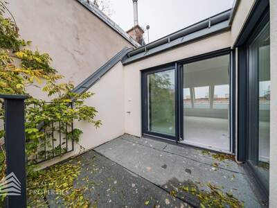 Altbauwohnung mit Balkon kaufen in 1180 Wien (Bild 1)