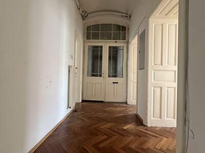 Altbauwohnung mit Balkon mieten in 8010 Graz (Bild 4)