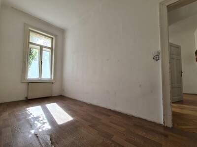 Altbauwohnung kaufen in 1130 Wien (Bild 5)
