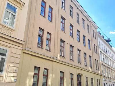 Etagenwohnung mieten in 1080 Wien