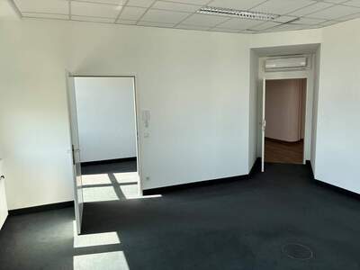 Gewerbeobjekt mieten in 2320 Schwechat