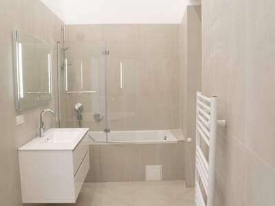 Altbauwohnung mieten in 1020 Wien (Bild 1)