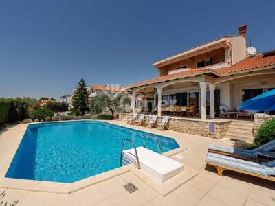 Haus kaufen in 23000 Kožino (Bild 4)