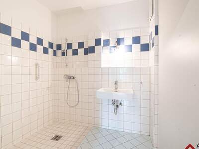Wohnung mit Balkon mieten in 4470 Enns (Bild 2)