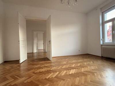 Haus kaufen in 8010 Graz (Bild 1)