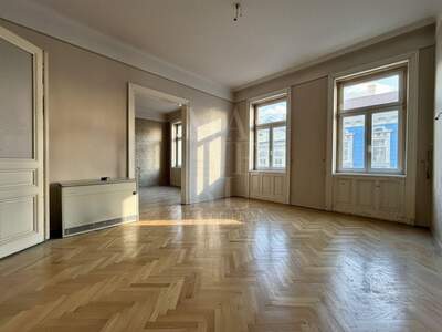 Altbauwohnung kaufen in 1180 Wien (Bild 2)