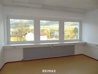 Gewerbeobjekt mieten in 6063 Rum