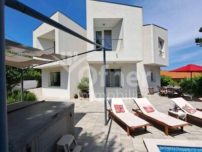 Haus kaufen in 51514 Dobrinj (Bild 4)