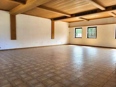 Gewerbeobjekt mieten in 4983 Sankt Georgen