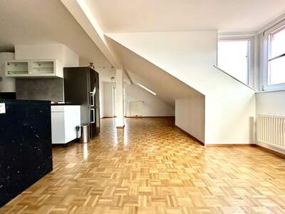 Altbauwohnung mit Balkon mieten in 8753 Fohnsdorf (Bild 1)