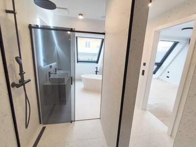 Altbauwohnung kaufen in 1050 Wien (Bild 5)