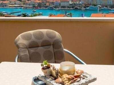 Wohnung mit Balkon kaufen in 51280 Insel Rab (Bild 1)