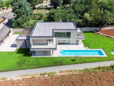 Haus kaufen in 52440 Porec (Bild 2)