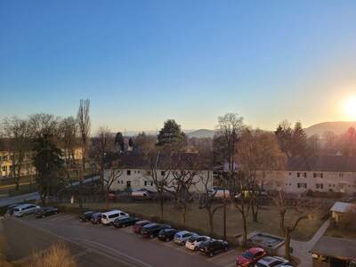 Wohnung mit Balkon mieten in 8041 Graz