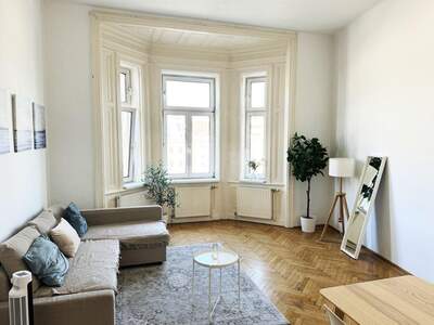 Altbauwohnung mit Balkon kaufen in 1060 Wien (Bild 2)