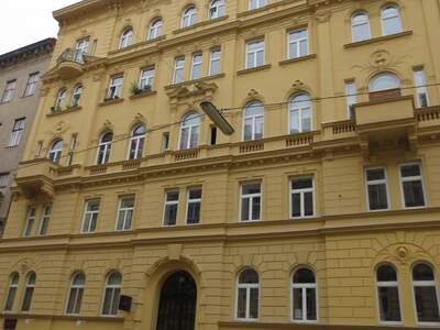 Altbauwohnung mieten in 1090 Wien