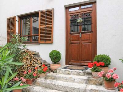 Haus mit Garten kaufen in 7092 Winden (Bild 2)