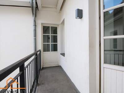 Altbauwohnung mit Balkon kaufen in 1070 Wien 7. (Bild 2)