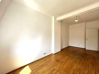 Altbauwohnung kaufen in 8020 Graz (Bild 3)
