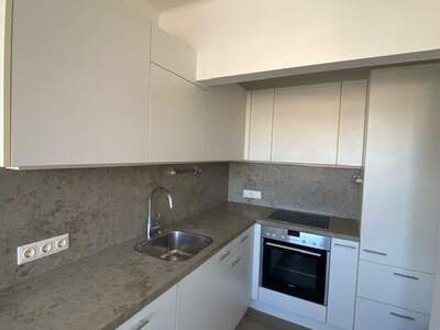 Altbauwohnung kaufen in 6020 Innsbruck (Bild 2)