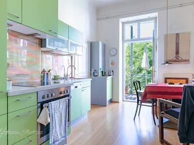 Altbauwohnung mit Balkon kaufen in 8010 Graz (Bild 4)