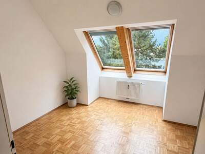 Altbauwohnung mit Balkon kaufen in 8020 Graz (Bild 1)