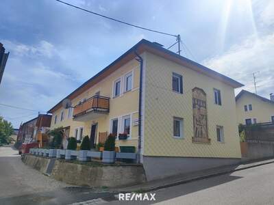Mehrfamilienhaus kaufen in 5145 Neukirchen