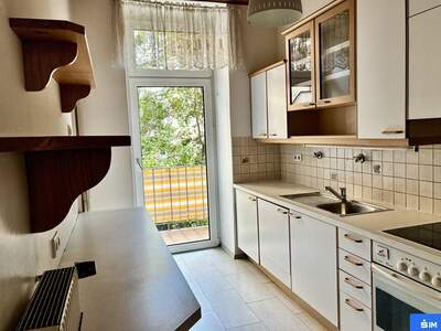 Altbauwohnung mit Balkon kaufen in 8010 Graz (Bild 3)