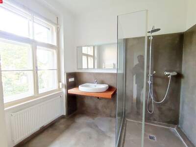 Altbauwohnung mit Balkon kaufen in 8010 Graz (Bild 5)